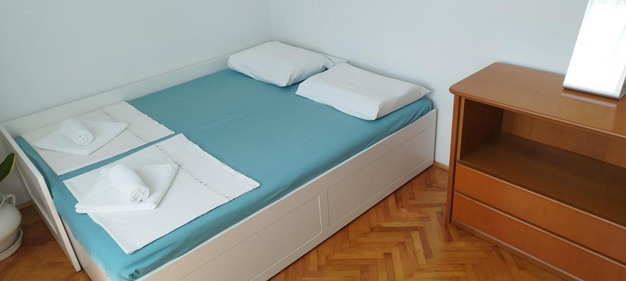 7 Flower Street Apartment Sempeter pri Gorici Eksteriør billede